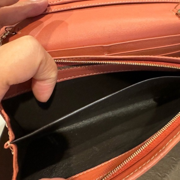 Authentic Gucci WOC (wallet on chain) bag with box - Picture 9 of 14